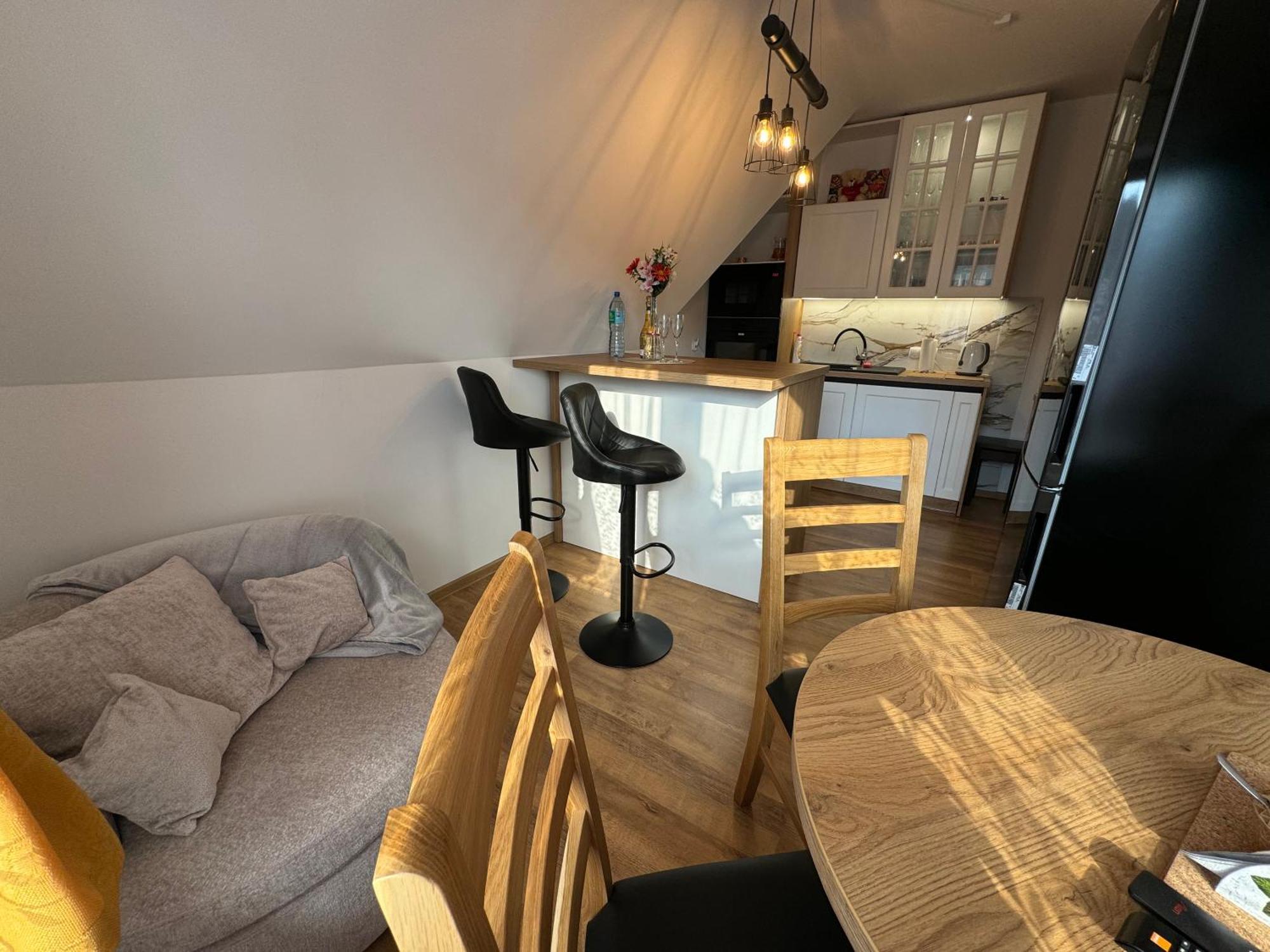 Gut Apartment โปโรนิน ภายนอก รูปภาพ